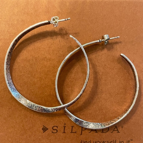 Silpada ‘TWIST OF FATE’ Sterling Silver Hoop Earrings on Posts P1731 - Picture 4 of 15